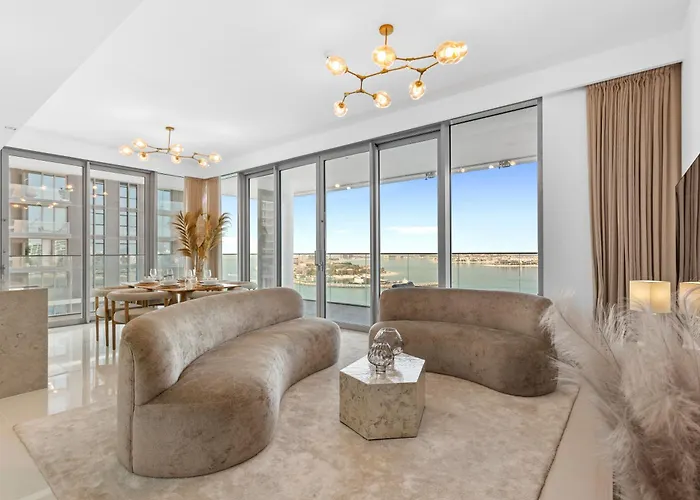 Your Beachfront Luxe Escape Experience - Suiteable